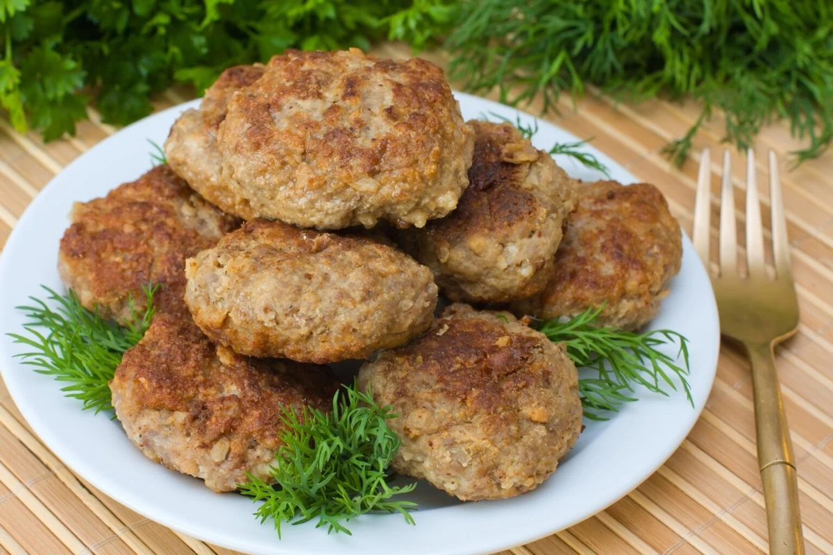 Kalnas skaniu kotletu