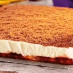 Skanus tortas su pieniniu kremu