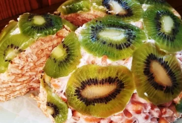 Tortas be kepimo