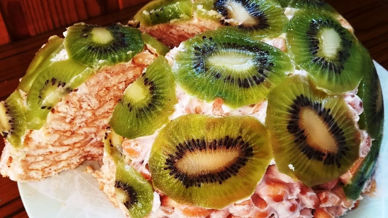 Tortas be kepimo